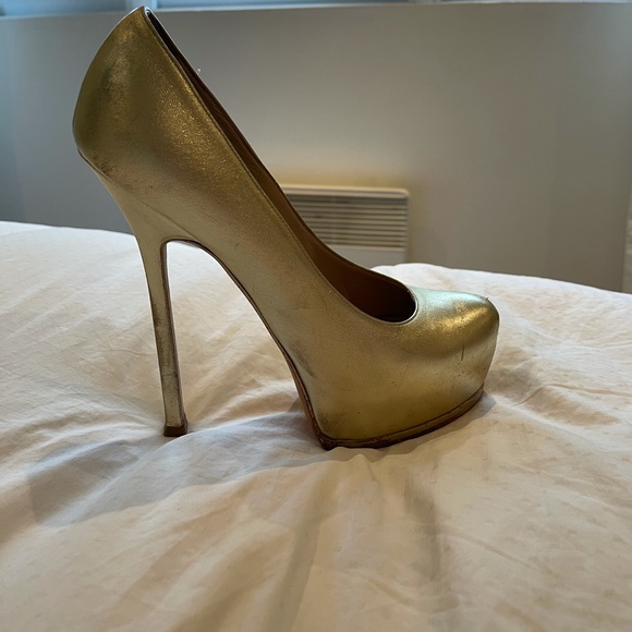 YSL tribtoo heels in gold - Picture 3 of 4